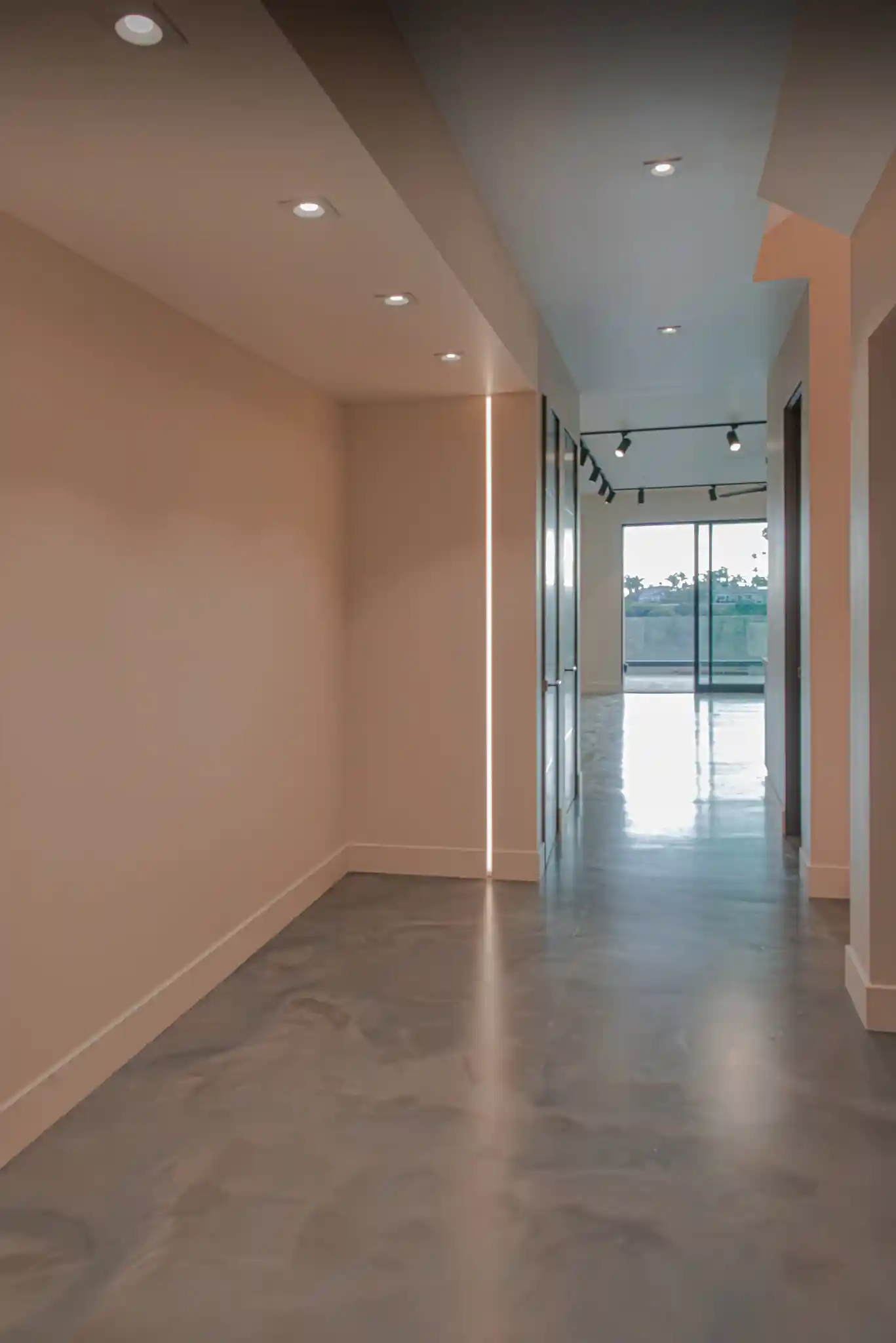 Sagebrush Residence — primary suite with integrated storage, La Jolla